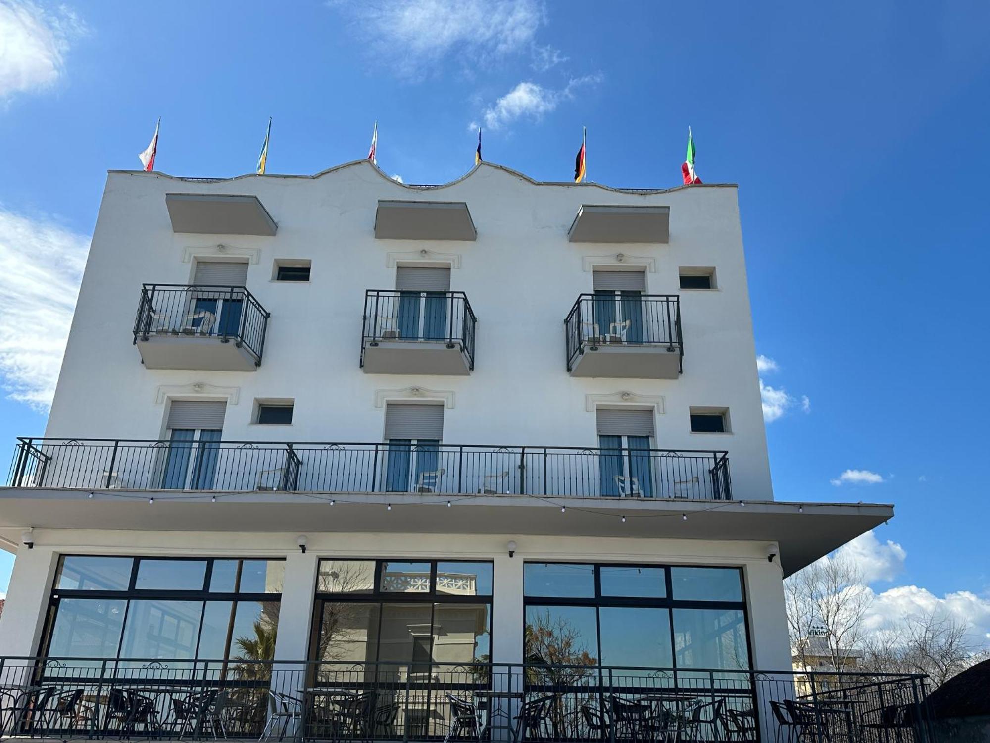 Hotel Alcazar Rimini Exterior foto
