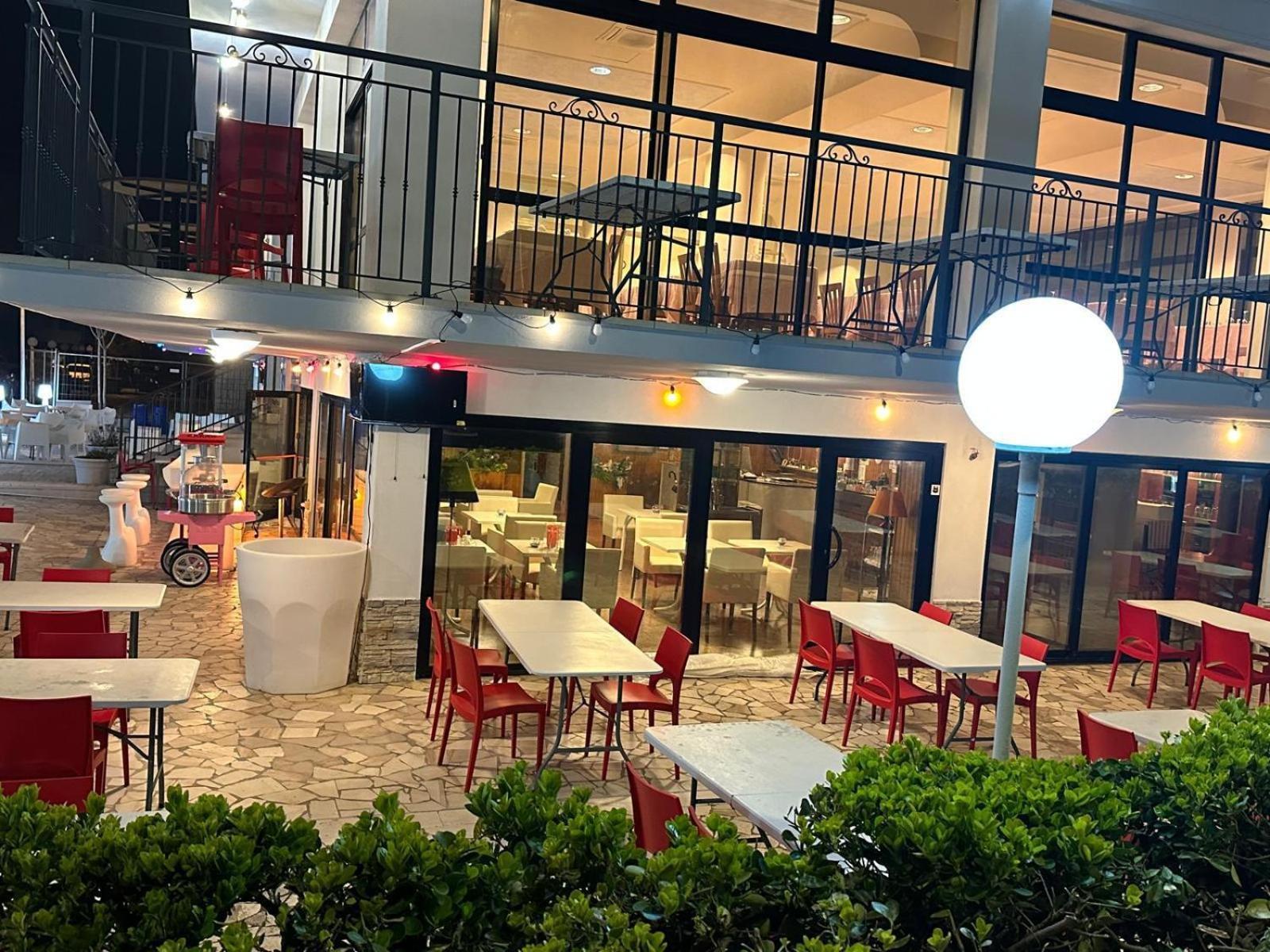Hotel Alcazar Rimini Exterior foto